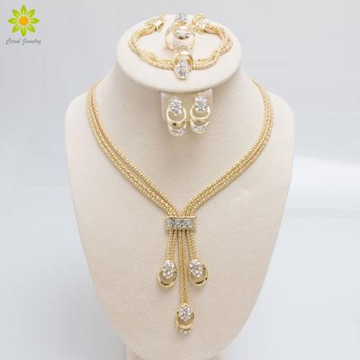 Kostenloser Versand Neueste Mode Trendiges Zirkon-Set für Damen Gold-/Kupferfarben Perlen Kragen Halskette Ohrringe Armband Ringe Sets