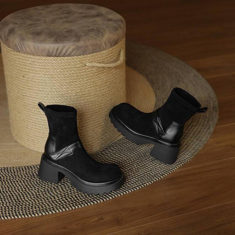 Autumn and winter women's non-slip Martin boots sleeve medium heel large size women's boots round head non-slip square heel new medium boots women