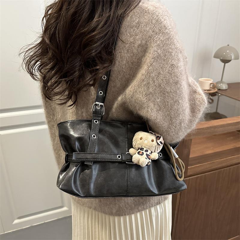 Commuter simple bag fashion bag women's spring new armpit bag texture shoulder bag women's bag new