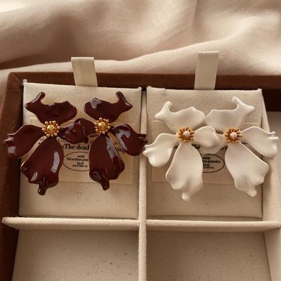 Natural Flower Oil Drip Earrings Earrings Three-Dimensional Sense Fashion Personality Temperament High Sense Elegant Romantic Retro Earrings