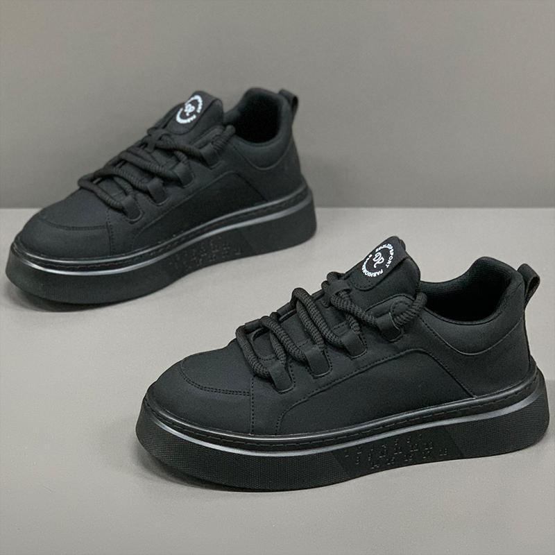 Spring Men's Shoes New Breathable White Shoes Men's Trendy Versatile Thick-soled Sneakers Casual Board Shoes Trendy Shoes