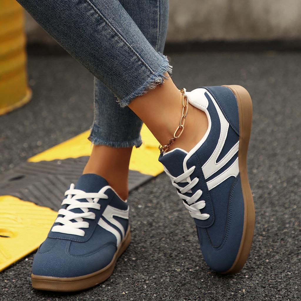 Large Size Women's Retro Casual Round Head Sports Running Flat Baseplate Shoes