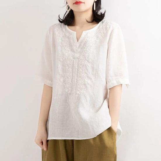 Women Tops V-Neck Short Sleeve Embroidery Flower Pattern Pullover Tops Solid Color Loose Fit Casual T-shirt Daily Wear