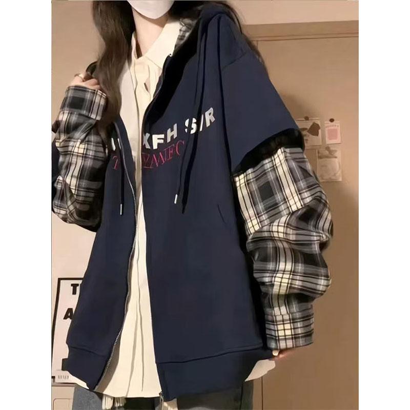 

Women s Plaid Patchwork Two-Piece Hooded Sweatshirt - Loose, Stylish, and Lightweight for Spring Medium
