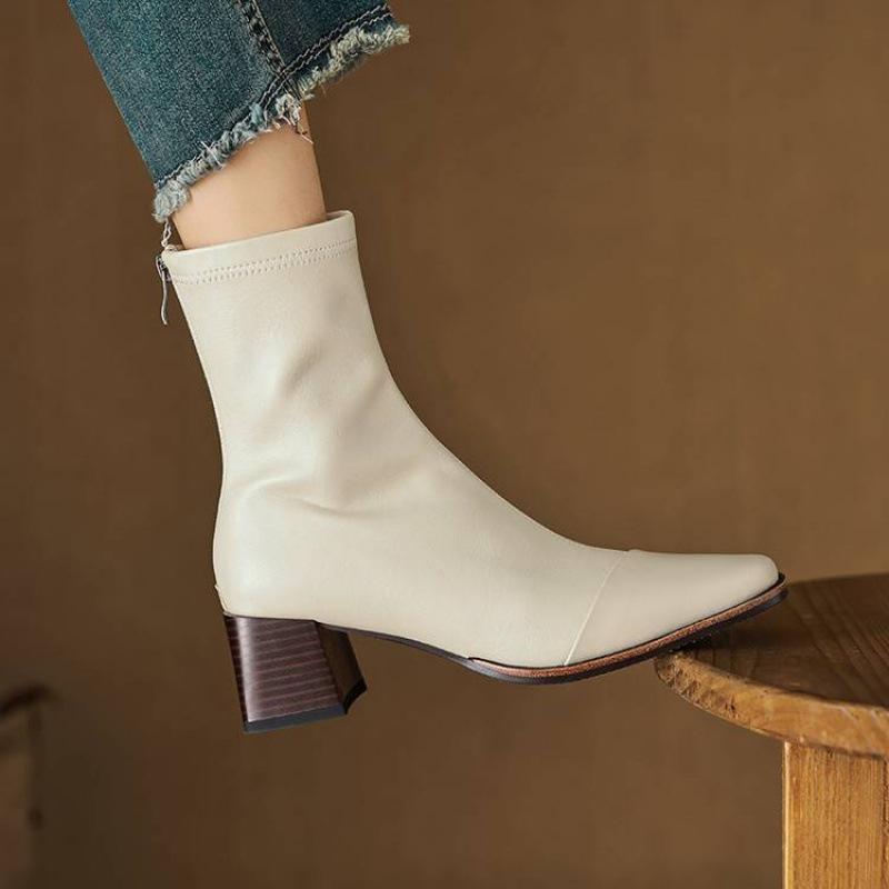 

Универсальные новые женские рыцарские ботинки из коровьей кожи, нескользящие, большого размера, на среднем каблуке, осенне-зимние кожаные полусапоги, квадратный носок, однотонные женские ботинки 40