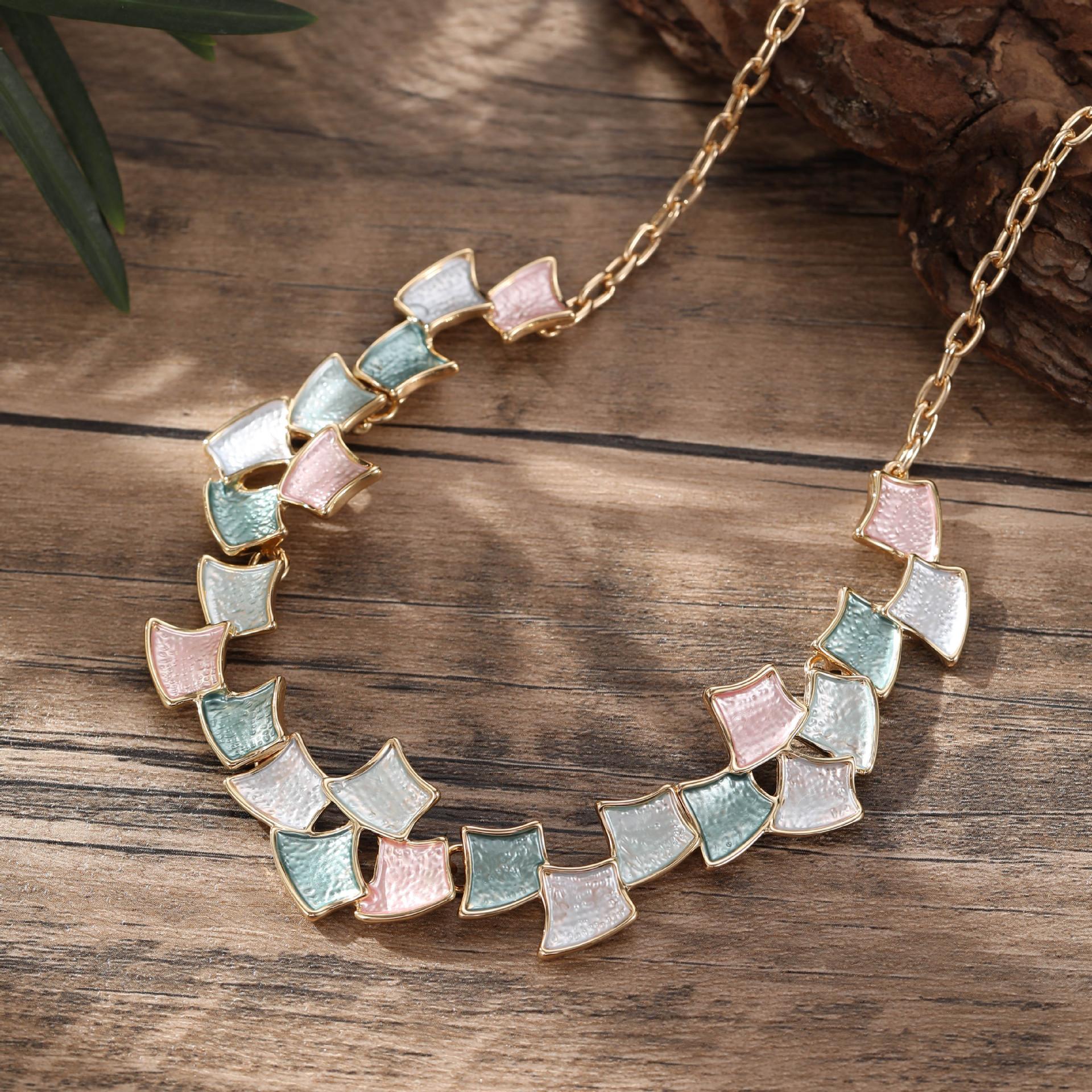 

Нова кольорова олійна фарба геометричний квадратний виріз ланцюжок модне та висококласне жіноче нерегулярне квадратне з єднання намисто