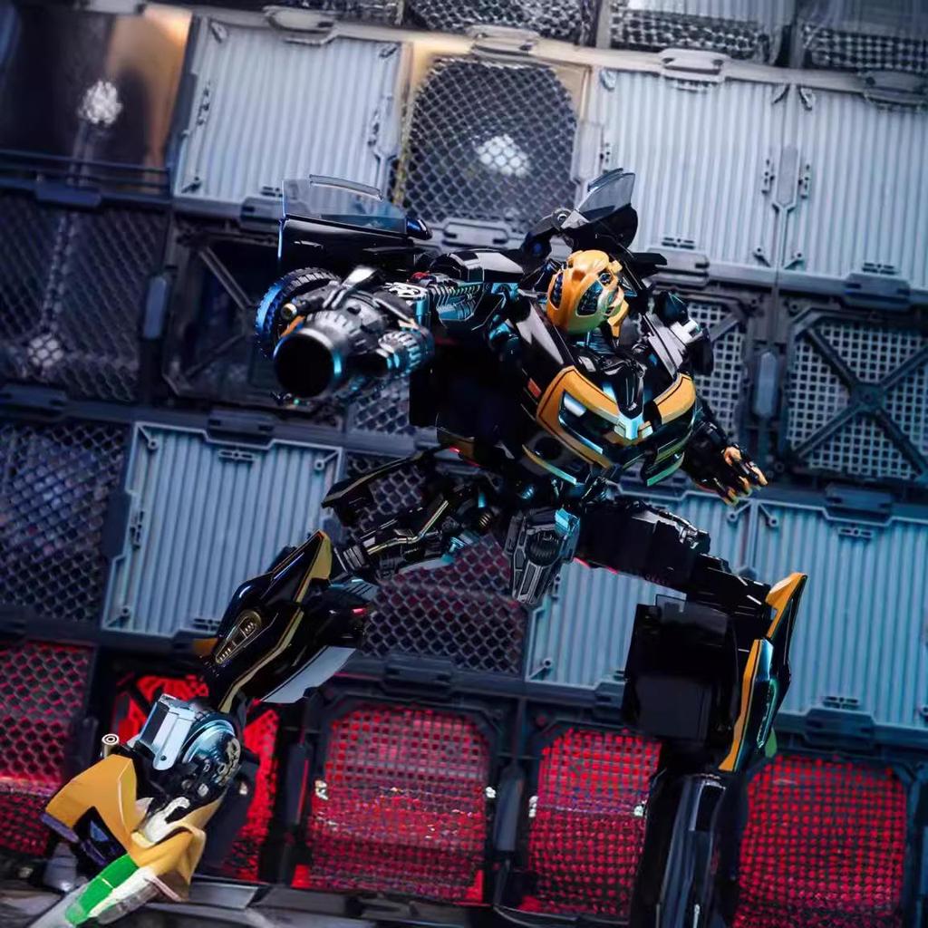 BB-02 Dark Edition Yellow Warrior Transformable Toy Car Model