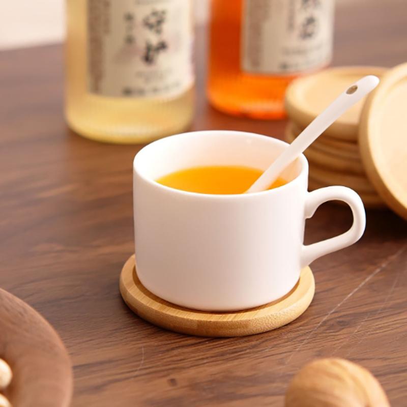 Round Walnut Wood Coaster Durable Stand Mug Tea Coffee Cup Pad Heat Resistant Beech Wood Coaster Table Tableware Decor