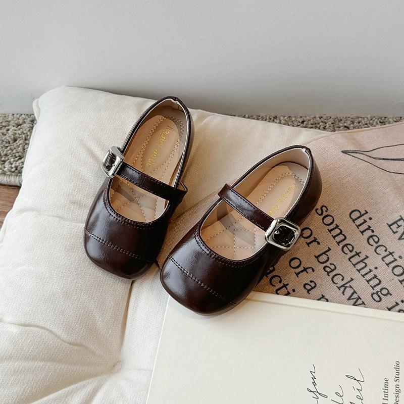 

Девочки ретро светлый рот маленькие кожаные туфли 2025 осень новые серебристые Мэри Джейн туфли принцессы средние и маленькие детские одинарные туфли нескользящие 25 yards inner length 15.5cm коричневый