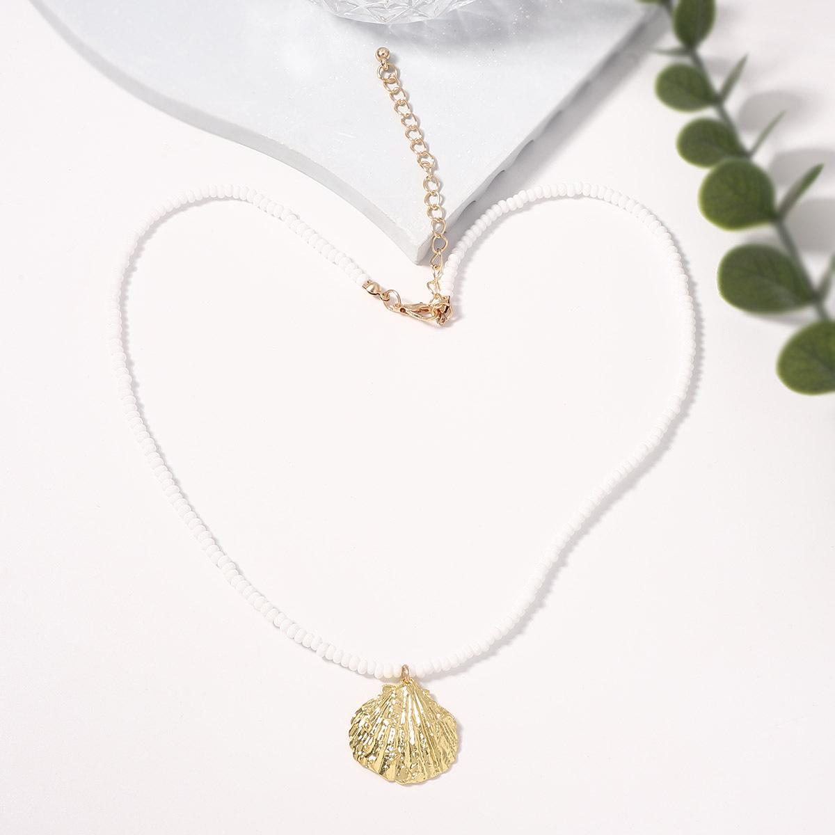 

Simple rice bead alloy shell scallop pendant necklace, fashionable, niche and creative women s style