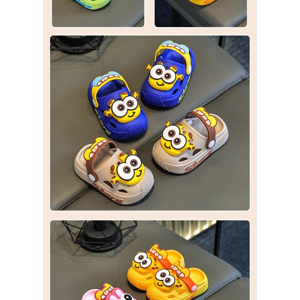 Children's Slippers with Holes, Summer New Styles for Boys and Girls, Medium and Large Children, Non Slip, Silent, Wearing Cool Slippers Outside