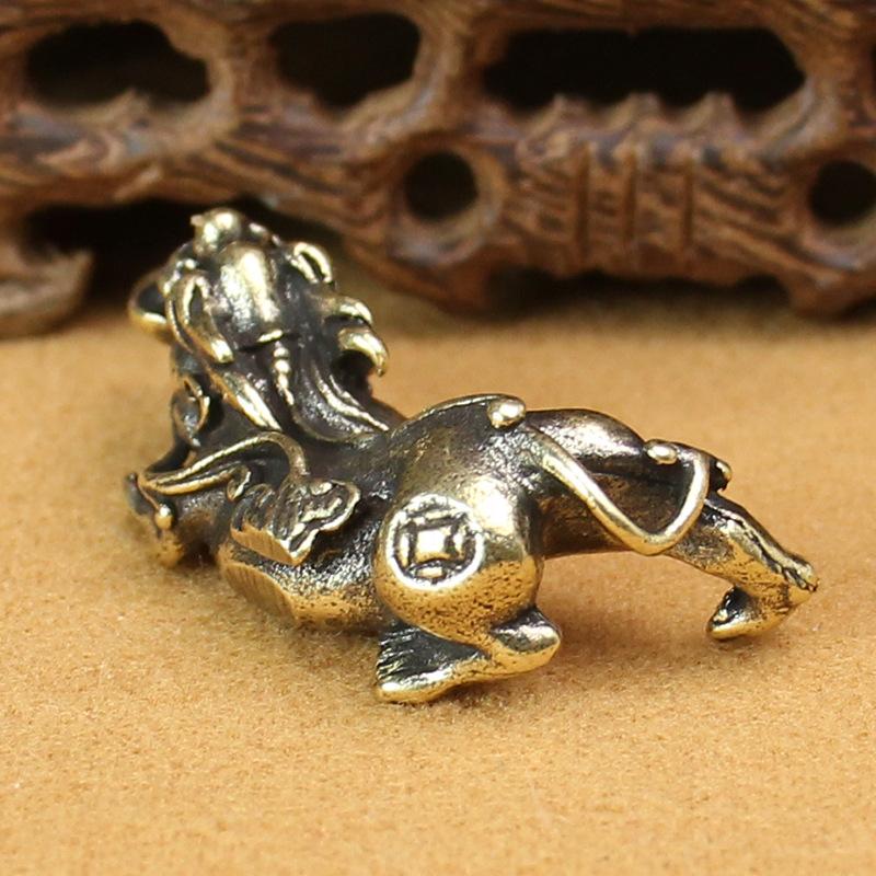Pixiu pure brass keychain couple necklace pendant car pendant children's gift creative back retro bag pendant
