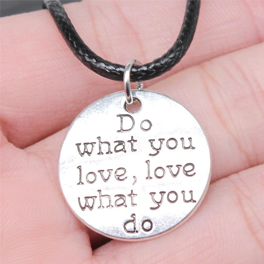 Liebesherz Engel Frieden Halskette Lederkette 45cm Damenschmuck Geburtstag Trend Beschläge