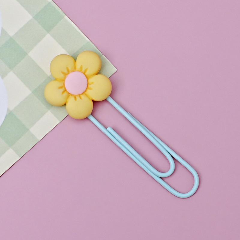 Ins-Style Cute Anime Flower Bookmark - PVC Paper Clip for Office Stationery