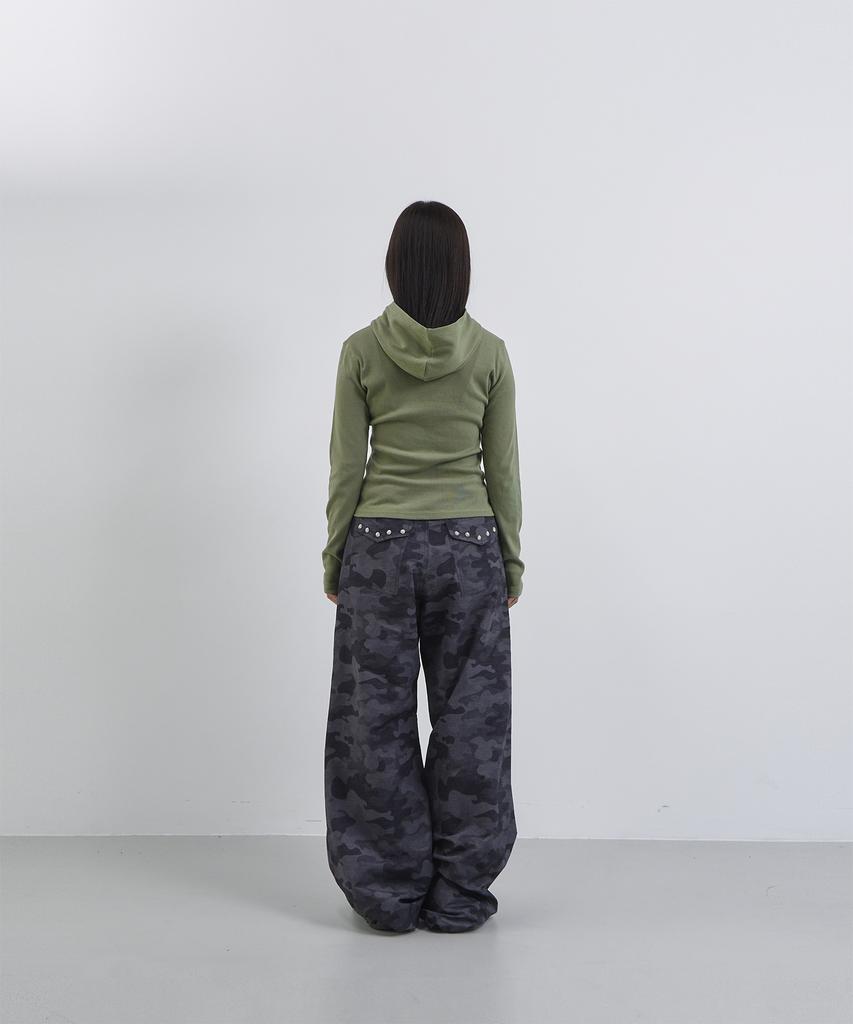 Tansanmageunesyum Cotton Wide Studded Pants (Camo Charcoal)