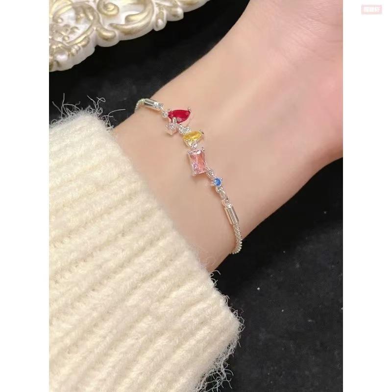 The New Spirit Snake Flash Diamond Bracelet Has a Sense of Design, Niche Temperament, Simple High-value and Versatile Retro Bracelet.