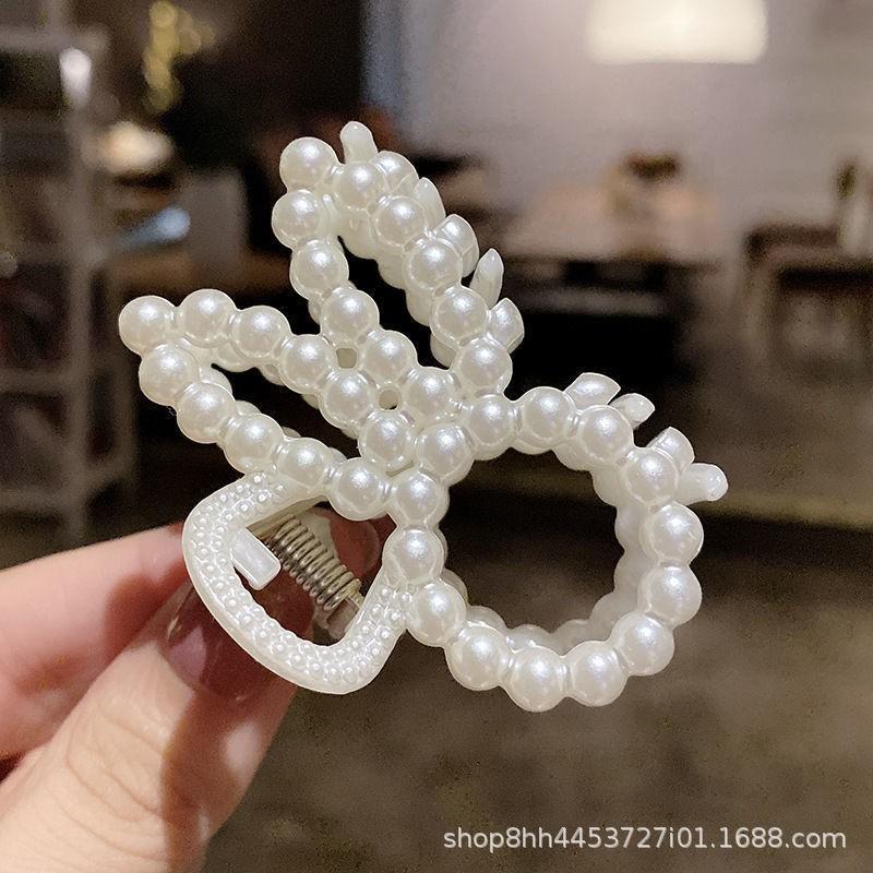 Large Pearl Hair Claw Clip Women Back Of Head Stylish Geometric Accessory Fashionable Bun Holder Korean-Inspired