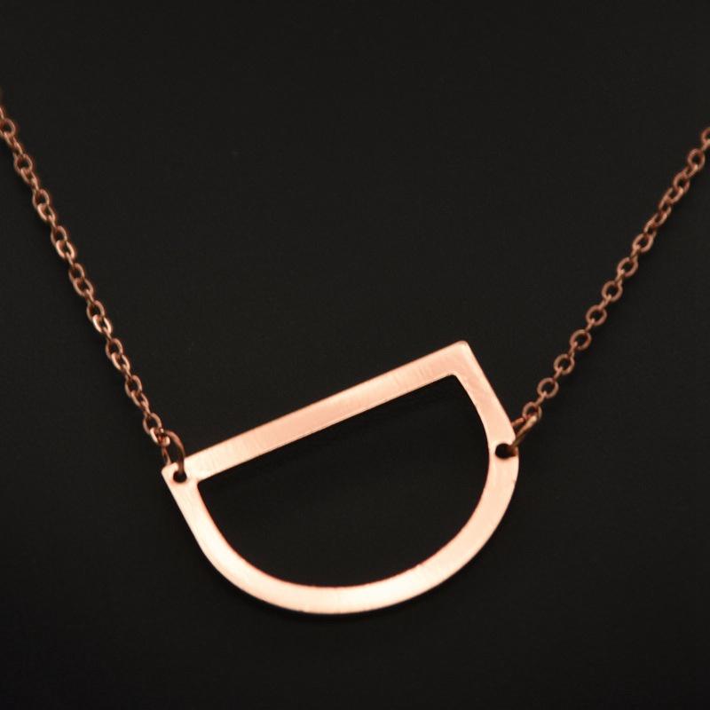 Kvinne 26 engelske bokstaver Ornament Ripple Chain Personlig brevkjede