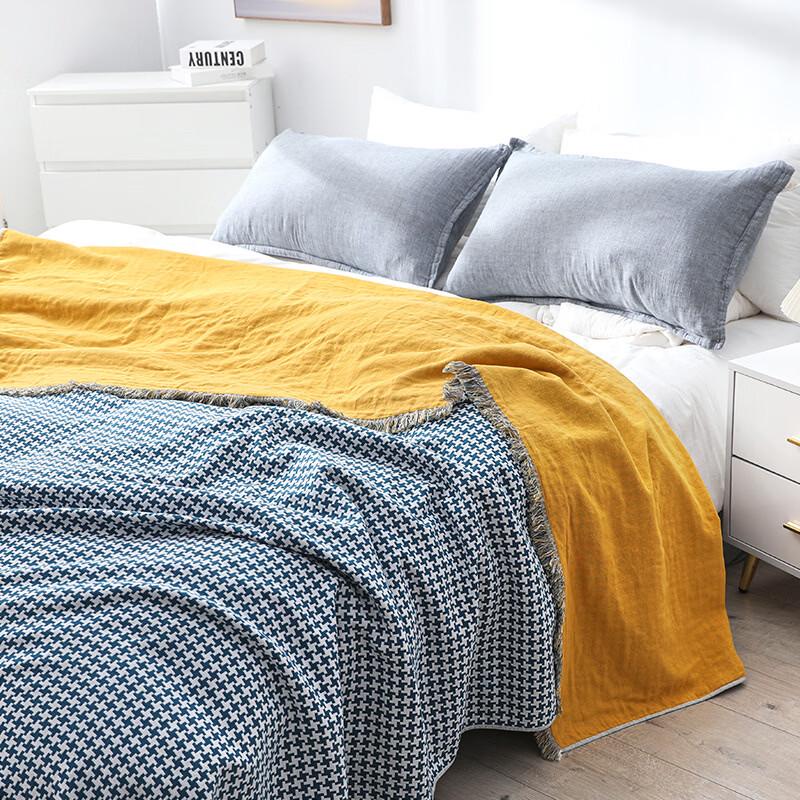 

Brangdy Gauze Tassel Blanket