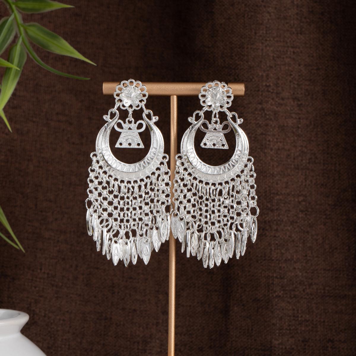 

Palace-style Geometric Glazed Long Pendant Earrings That Are Stylish and Fashionable and Match the Style of Internet Celebrities. срібний