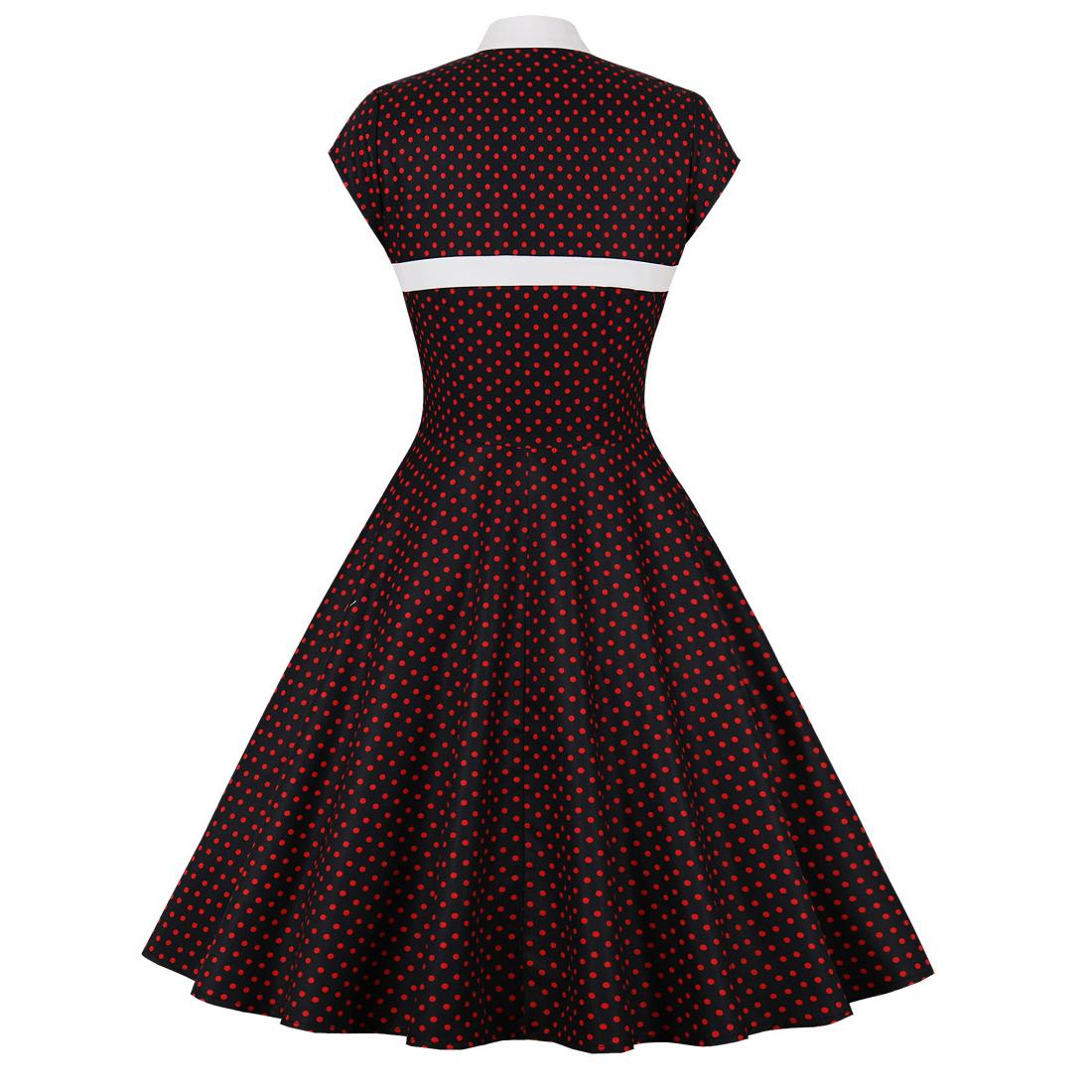 Қоғамдық орындарда жалаңаш әйелдер