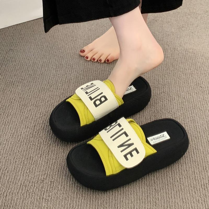 Super Fire Thick-soled Heightening Cool Slippers Women's Summer Wear 2025 New Sandals Versatile with Skirts Go Out One-word Drag