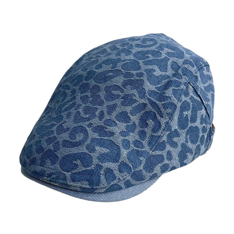 Retro denim leopard print forward hat, women's autumn and winter face is small and versatile, can be reversed to wear a painter hat, fashionable comm