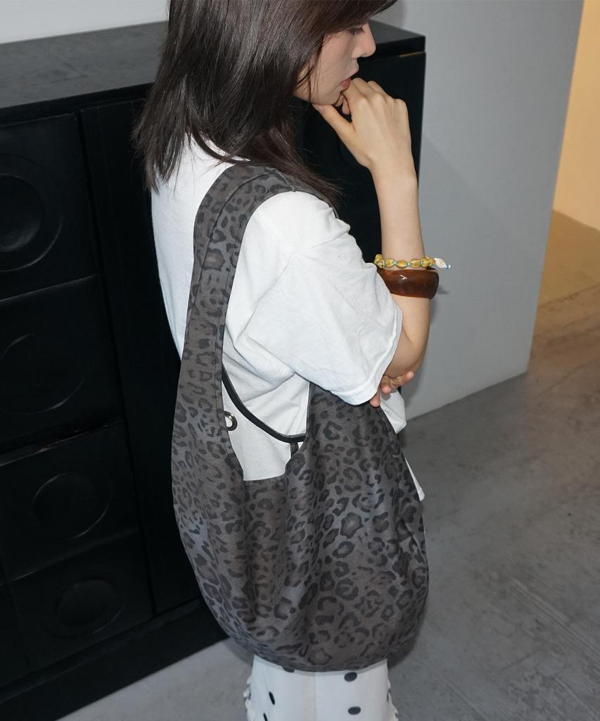 Salbol Fig Leopard Bag [Charcoal Brown]