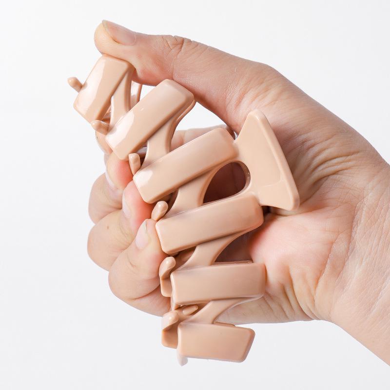 Soft Silicone Shark Clip: Anti-Collision Hair Accessory with Durable, Anti-Slip Grip