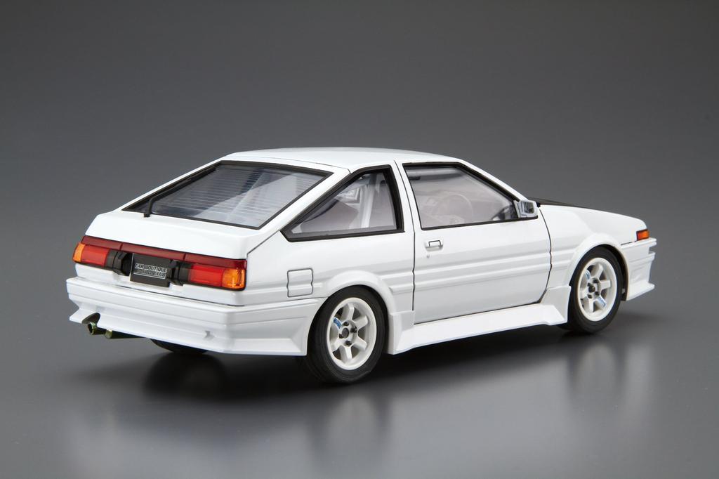 Aoshima Bunka Kyozai Scale The Tuned Car Series 45 Car Boutique Club Toyota AE86 Trueno 1985 Plastic Model 1/24 No.