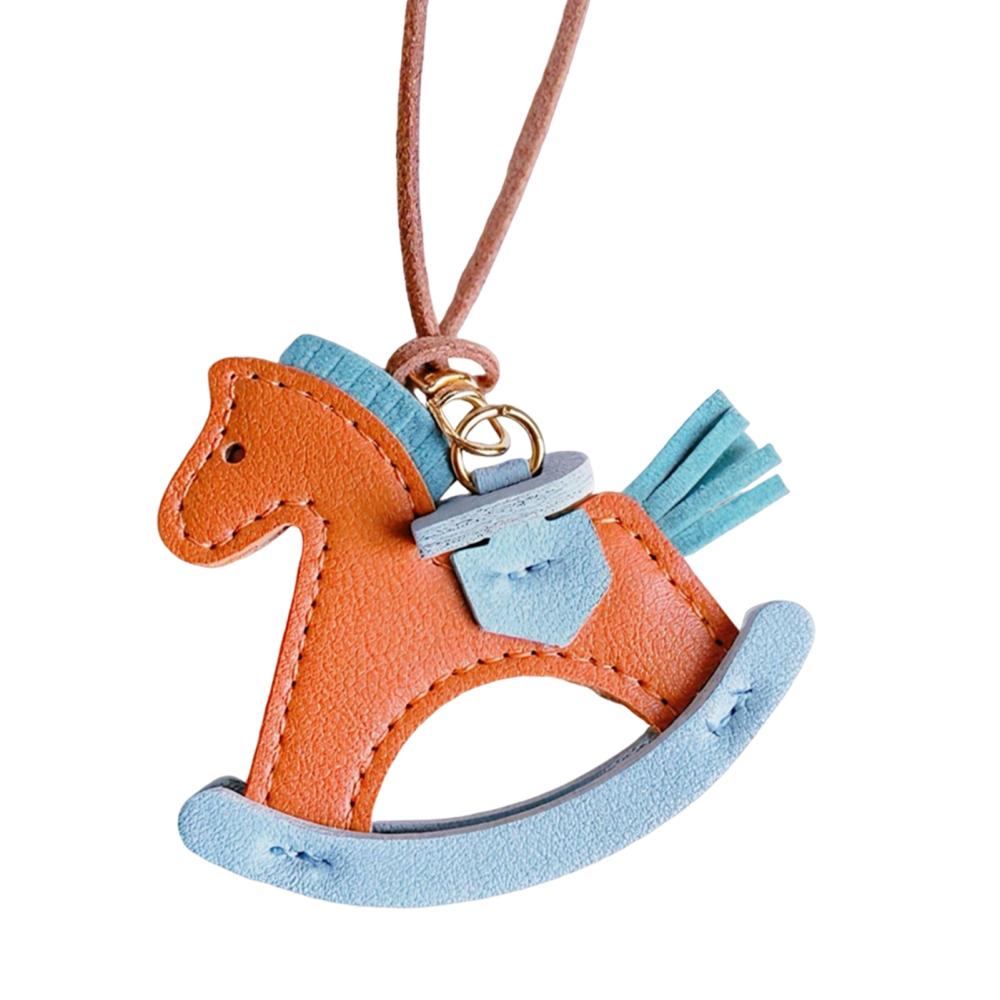 

Car Ornaments Adorable Horse-shaped Car Mirror Pendant Horse Bag Charm for Trailer RV Truck Automotive Sedan Pickup Backpack