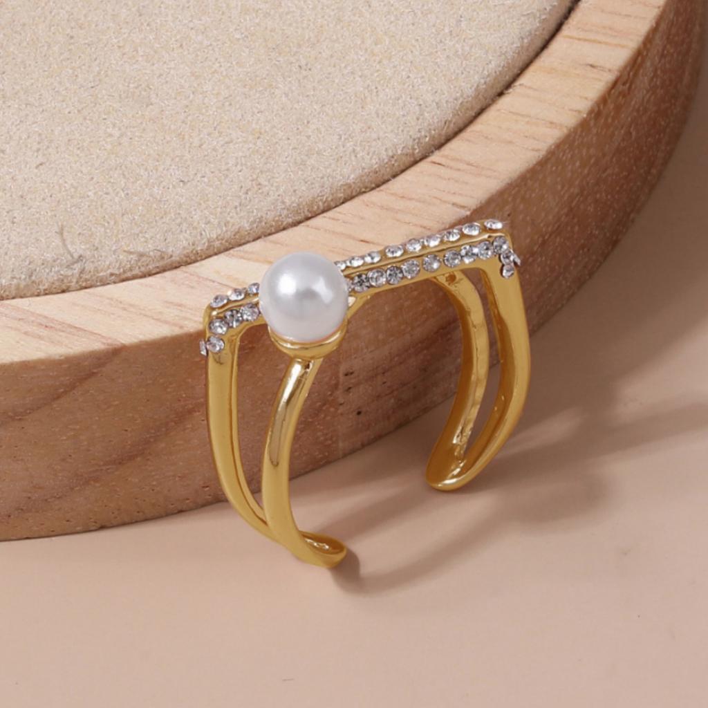 Simple and fashionable commuter style ring women's pearl inlaid zircon ring open ring fashion temperament niche