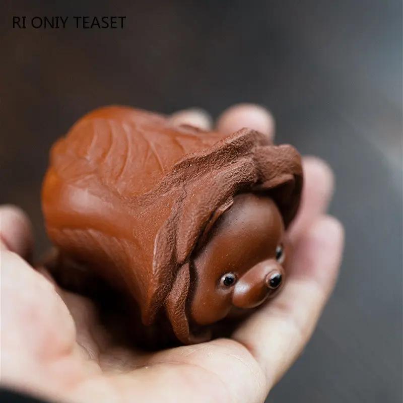 Pet da tè in argilla viola Yixing cinese Statua Cane Cavolo Fortunato Ornamenti Artigianato Figurine da tè Zisha Fatto a Mano Decorazione Set da tè