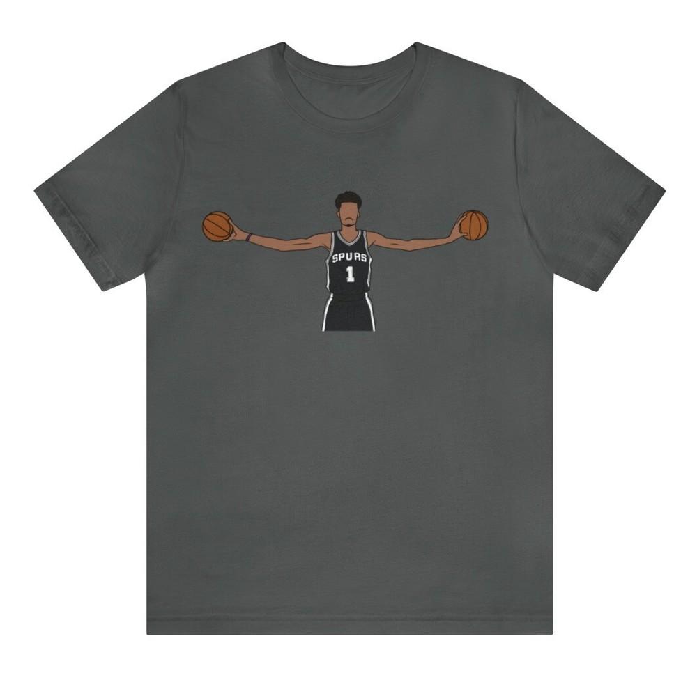 

Victor Wembanyama Wingspan T-Shirt L