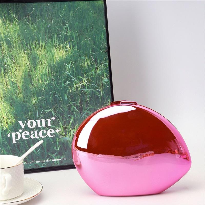 The New Acrylic Shiny Metallic Goose Egg Box Shiny Shell Banquet Shiny Elegant Design Clutch