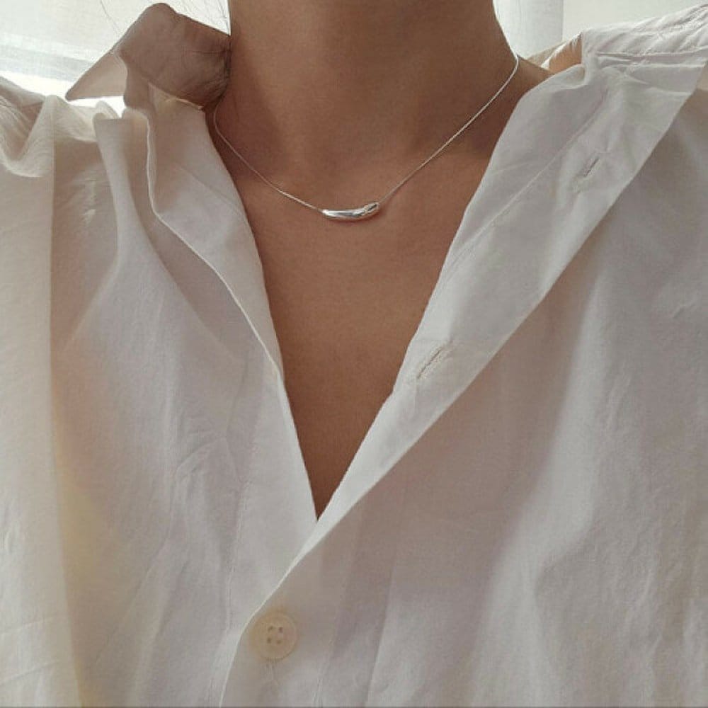 Jyoni / Teardrop Silver Necklace