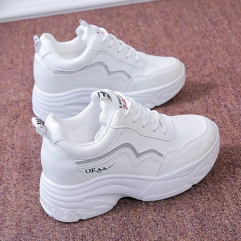 

2026 New Korean Version Women s Height-Enhancing Summer Shoes, All-Match Dad Shoes, Thick-Soled Leather Sports Shoes, Casual White Shoes. 40 срібний