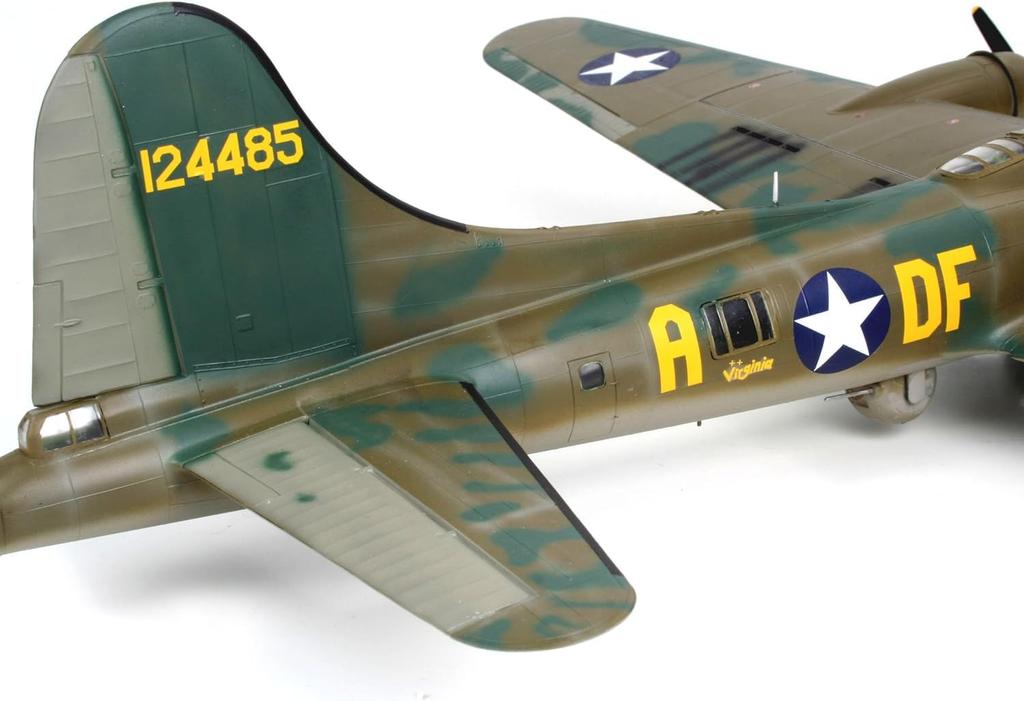 German Revell Memphis Belle Plastic Model 1/48 B-17F