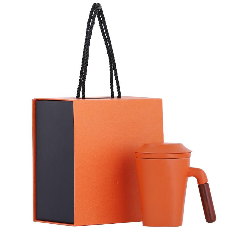 

Black Pottery Tea Infuser Mug