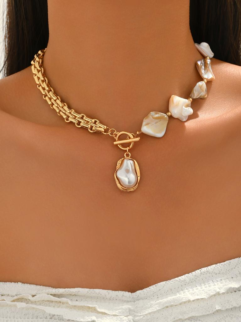 Boho Barokní Perlový Choker Asymetrický Kubánský Řetízek Zapínání na Páčku Výrazný Letní Plážový Šperk Dárek