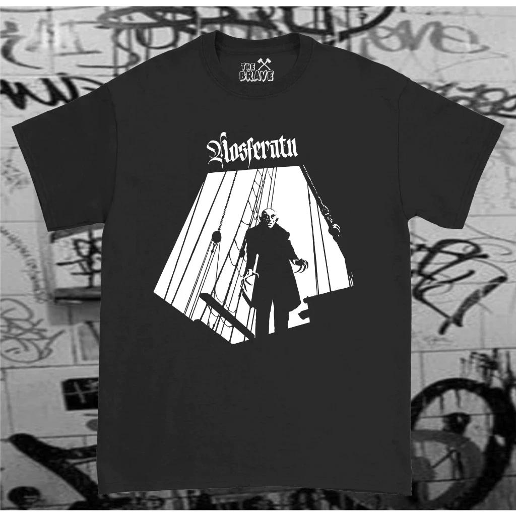 Reprint of the 1930 horror movie Nosferatu T-shirt design on a brand-new shirt. XL
