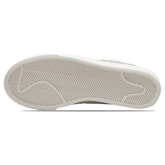 Nike Blazer Low Platform Faux Sherpa Fur W - DO8993-100