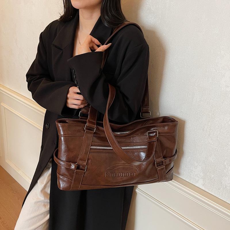 

Ретро вместительная наплечная сумка для поездок на работу женская сумка 2025 новая простая сумка-тоут для документов универсальная сумка под мышкой коричневый