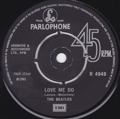 7-Zoll Schallplatte BEATLES - Love Me Do c/w P.S. Ich Liebe Dich R4949 Parlophone, App 1976 UK Rock Gebraucht