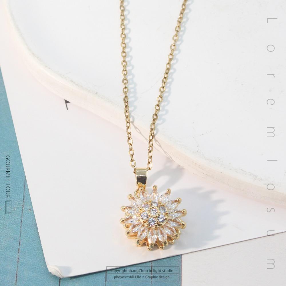 Necklace Female Dream Planet Series Exquisite Necklace Niche Design Light Luxury Premium Titanium Steel Accessories