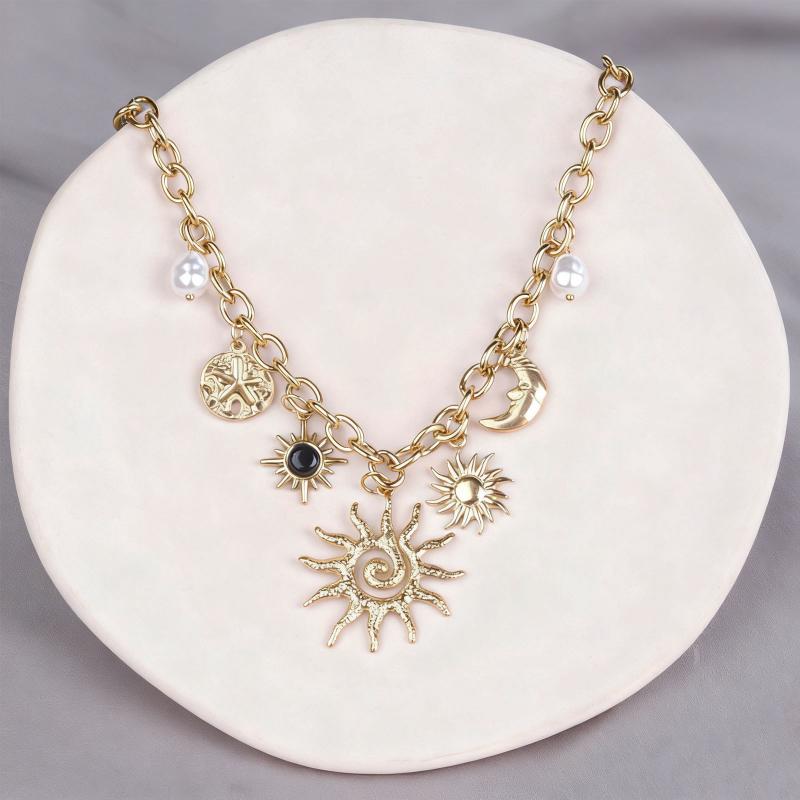 

Bohemian Sun Starfish Pendant Necklace for Women Ocean Series Beaded Necklace Casual Personality Party Vacation Jewelry Gifts