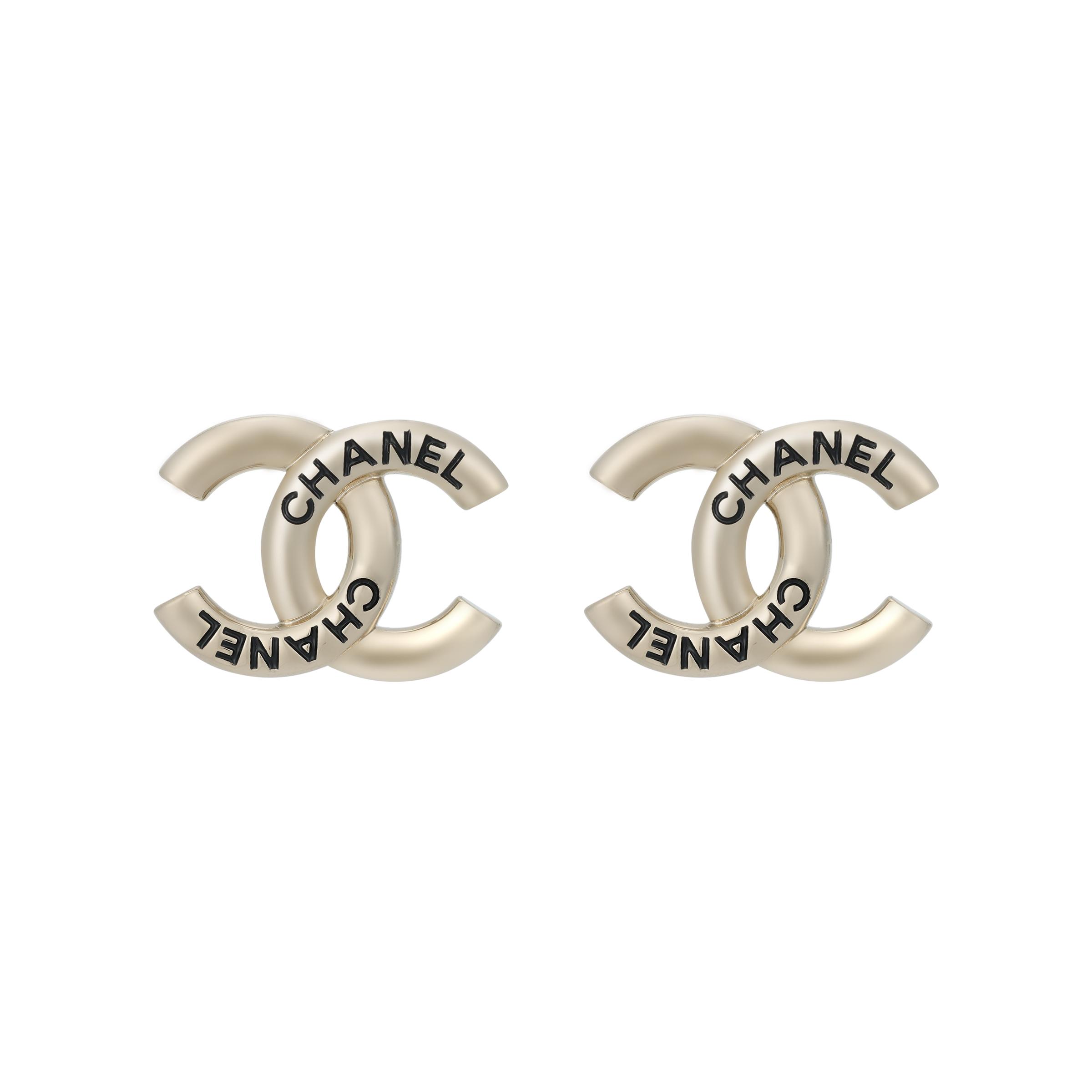 

Chanel 25C Early Spring Double C Design Earrings Women earrings Gold AB-25C-068 Box+Padding Board