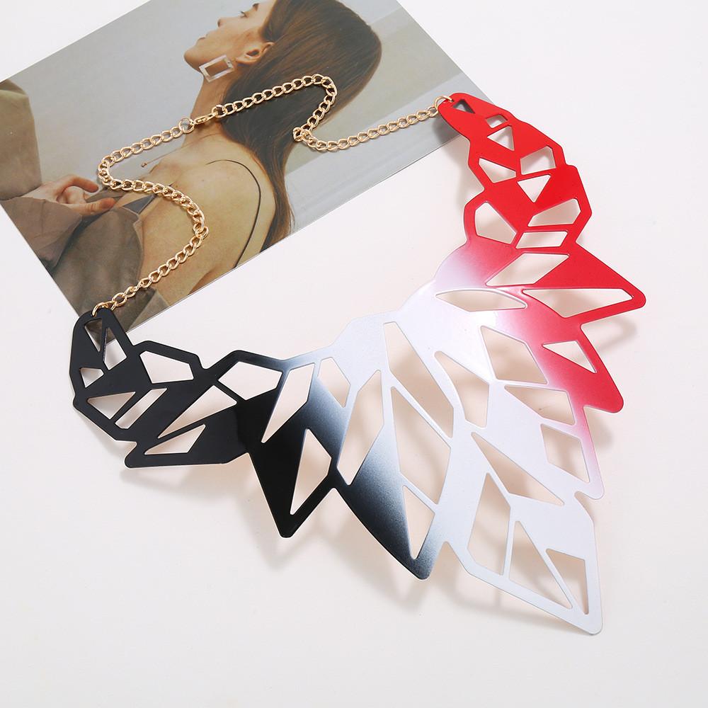 Exaggerated Hollow Leaf Chain Necklace In Gold And Silver For Trendy Adult Fashion