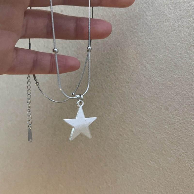 Y2k Style Star Pendant Necklace Round Beads Necklace Alloy Texture Star Pendant Neck Jewelry Present for Girls and Boy