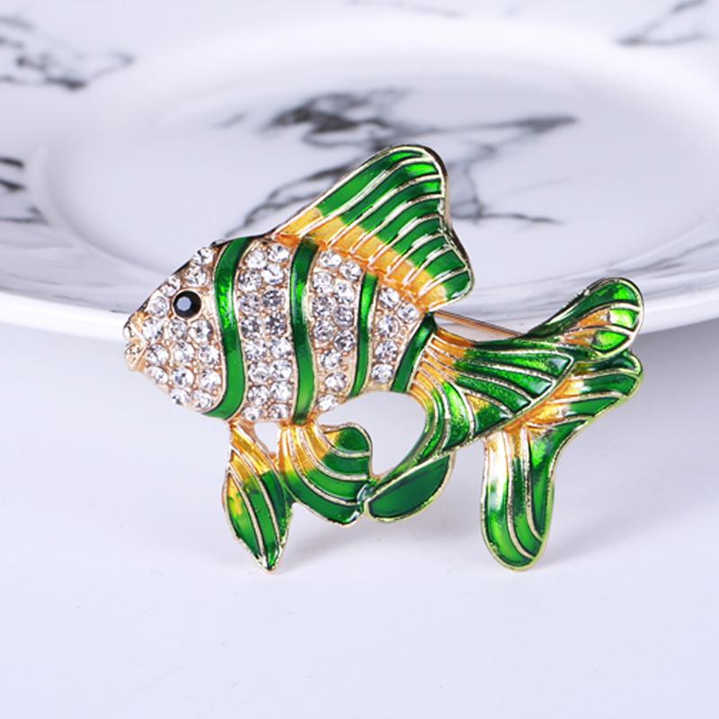 Rhinestone Goldfish Brooches for Women Enamel Sea Animal Pins Event Party Funny Luxury Backpack Decoration Clothes Accessories
